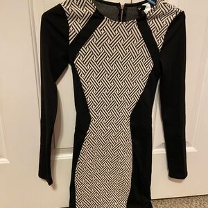 Women’s Elegant Black and White Patterned Long Sleeve Mini Dress